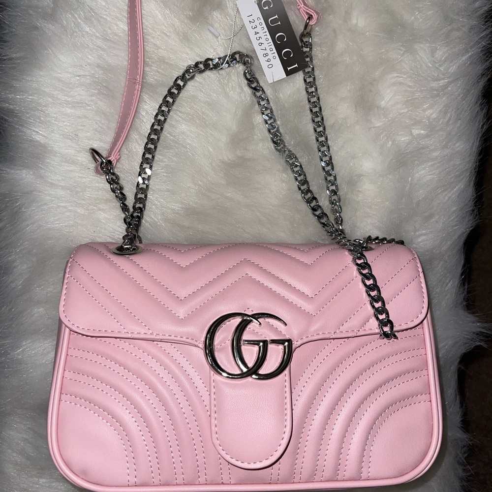 Crossbody chain bag